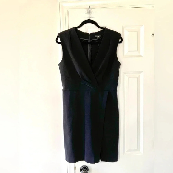EUC Ann Taylor Black V-Neck Sleeveless Faux Wrap Sheath Dress Size 8 - Picture 1 of 6